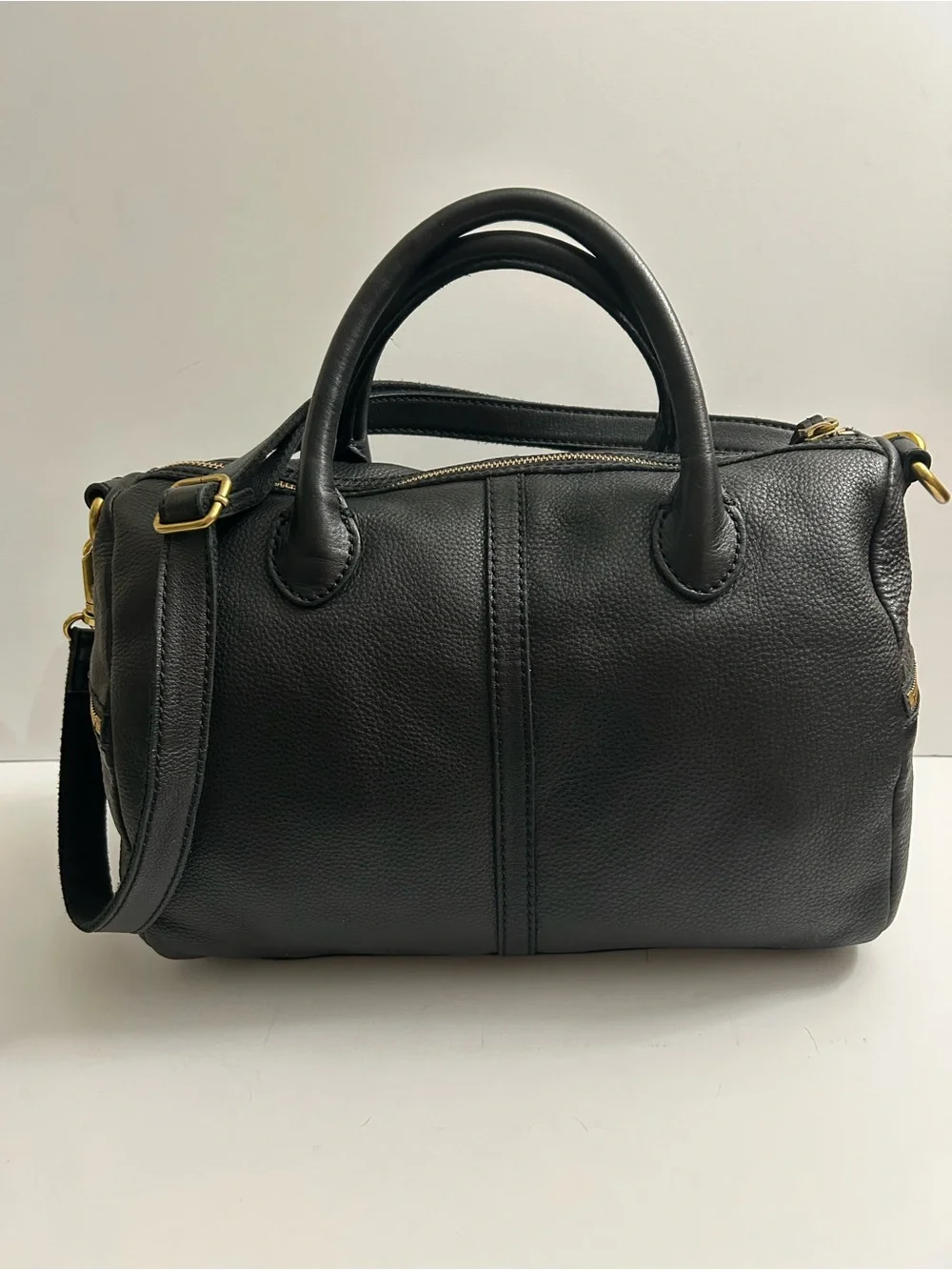 Fossil - Erin Satchel in Black Pebbled Leather with brass Hardware
